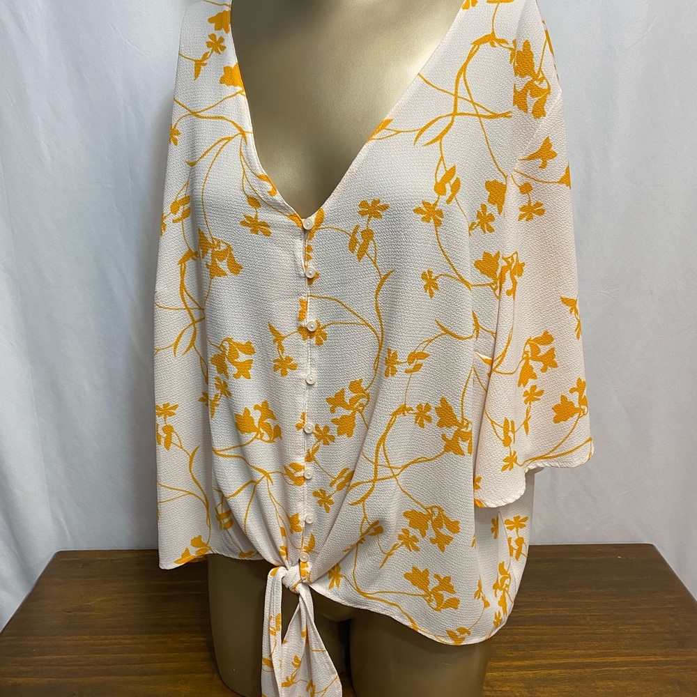 LUSH Tie Front Blouse Size XXL with flared sleeve.